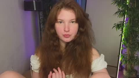 Snapshot of lolly_pump chatting on September 2025 02:29:02 PM Mona online show from September 2025 02:29:02 PM