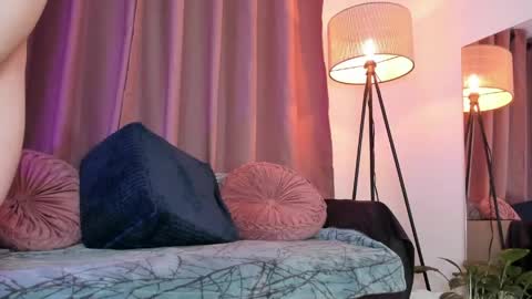 Snapshot of lollypetitte_ chatting on May 2026 03:12:01 AM Lolly online show from May 2026 03:12:01 AM