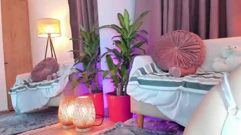 Snapshot of lollypetitte_ chatting on July 2026 03:34:01 AM Lolly online show from July 2026 03:34:01 AM