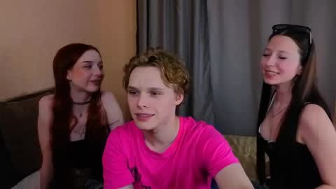 Nelis online show from May 2026 06:25:01 PM