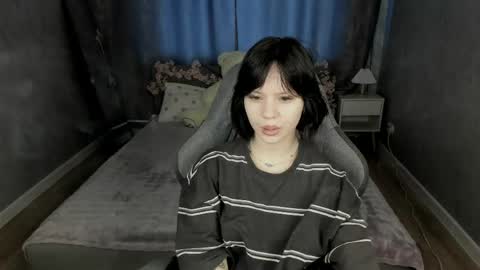 Loly online show from May 2026 01:14:01 AM