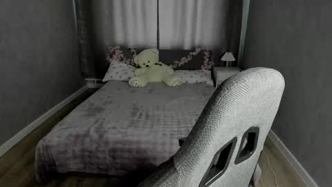 Loly online show from May 2026 09:05:02 AM