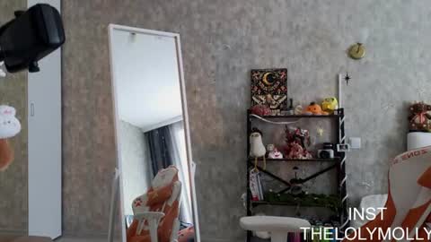 Snapshot of lolymolli chatting on June 2026 10:41:01 AM Molli online show from June 2026 10:41:01 AM