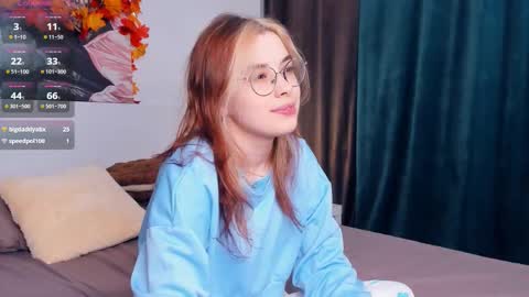 Lona online show from October 2025 07:03:01 PM