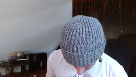 longhair online show from February 2025 08:03:01 PM