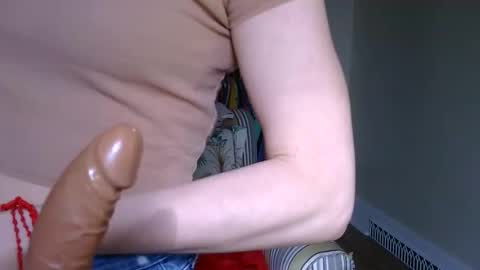 Cutenurse91 online show from April 2026 01:59:01 PM