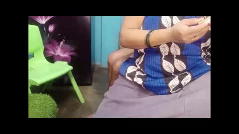 Shy Housewife online show from November 2025 06:21:01 PM