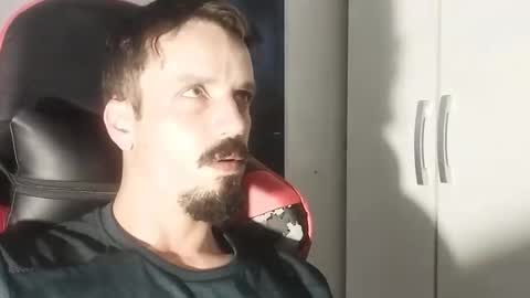 Snapshot of lookaz4010 chatting on December 2024 04:40:02 PM Lucas online show from December 2024 04:40:02 PM