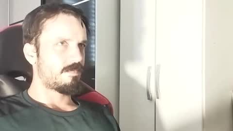 Snapshot of lookaz4010 chatting on February 2025 12:00:02 PM Lucas online show from February 2025 12:00:02 PM