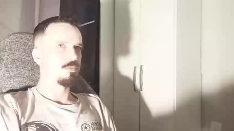 Snapshot of lookaz4010 chatting on September 2025 12:50:02 PM Lucas online show from September 2025 12:50:02 PM