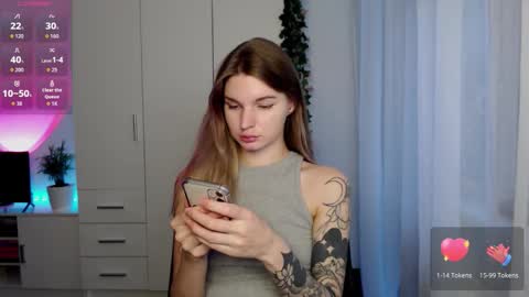 Luna online show from November 2025 11:25:01 AM