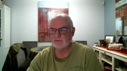 Snapshot of loop102 chatting on March 2026 06:57:01 PM loop102 online show from March 2026 06:57:01 PM