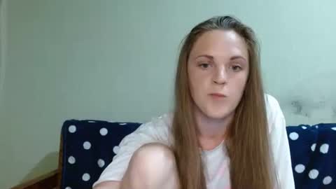 Snapshot of lora879 chatting on June 2026 07:27:02 PM Lora online show from June 2026 07:27:02 PM