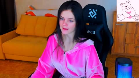 Lora Cain online show from January 2025 04:10:01 PM