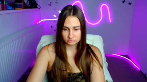 Snapshot of lora_kisses chatting on July 2026 05:32:01 AM Lora online show from July 2026 05:32:01 AM