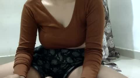 Snapshot of loraa_baby chatting on June 2026 10:34:02 PM Loraa online show from June 2026 10:34:02 PM