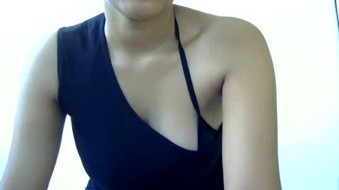 Snapshot of loraa_baby chatting on June 2026 12:22:01 PM Loraa online show from June 2026 12:22:01 PM