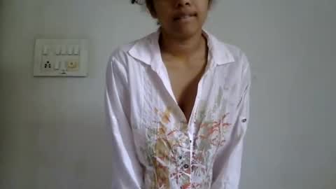 Snapshot of loraa_baby chatting on July 2026 03:35:01 AM Loraa online show from July 2026 03:35:01 AM