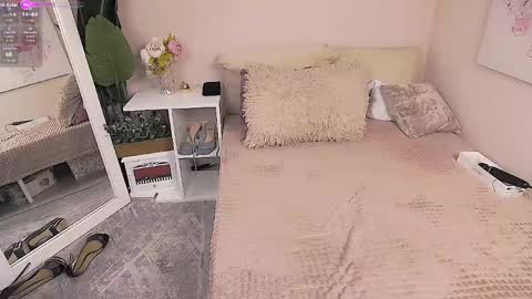 Snapshot of lorabigass chatting on April 2026 07:44:01 AM Lora online show from April 2026 07:44:01 AM