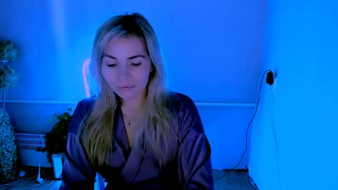 Lora online show from June 2026 02:16:02 AM