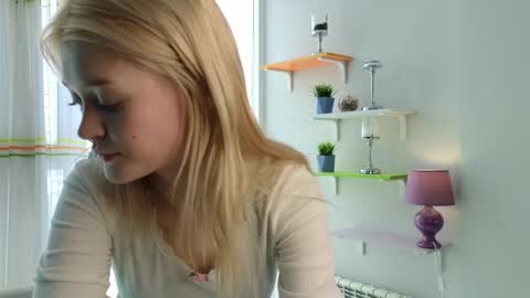 Lora online show from February 2026 09:10:02 AM