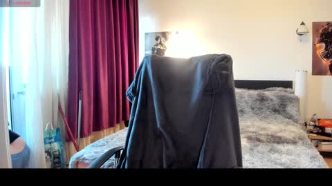 Snapshot of loraflame chatting on January 2025 11:51:02 AM Lora online show from January 2025 11:51:02 AM