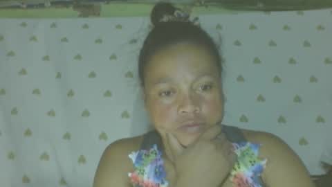 Snapshot of lorahvane chatting on May 2026 12:10:01 PM LorahVane online show from May 2026 12:10:01 PM