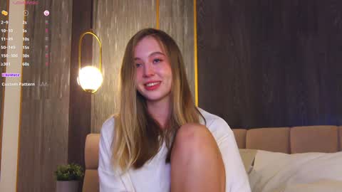 Loraine online show from January 2025 12:01:01 AM