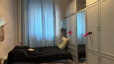 Hello there im Luna Im new here Lets have fun online show from April 2026 03:07:01 PM