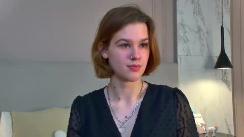 Lora online show from October 2025 04:07:02 PM