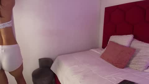 LORELI online show from September 2025 03:17:02 AM