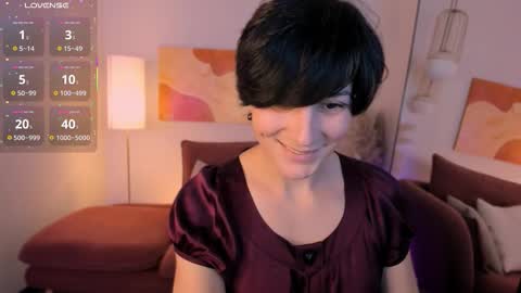 Loren online show from November 2025 02:43:02 PM