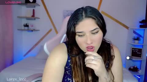 Loren online show from February 2025 09:09:01 PM