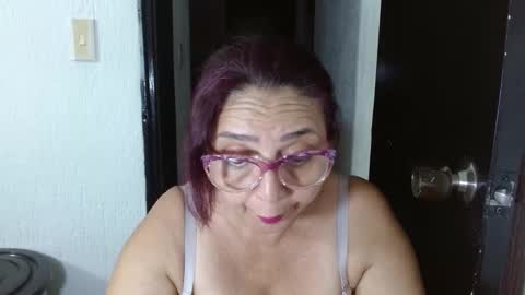 Lorena.. online show from February 2025 11:26:01 PM