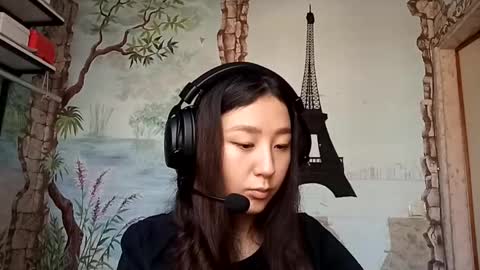 Snapshot of lorenelanosa chatting on November 2025 08:18:01 AM Sofia online show from November 2025 08:18:01 AM