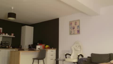 Amelia online show from September 2025 07:13:01 PM