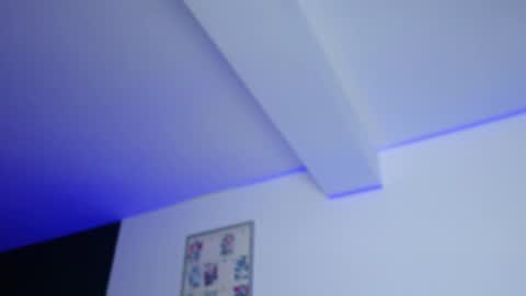 Amelia online show from November 2025 08:09:02 PM