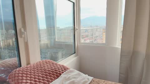 Amelia online show from April 2026 06:38:01 AM