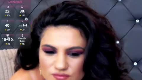 Lorenne Mays online show from November 2025 11:48:02 PM