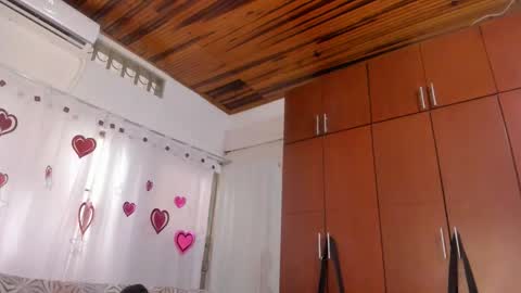 Queen Loreth online show from September 2025 04:19:02 PM