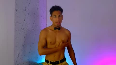 Lorian Vikel  online show from March 2026 11:52:04 PM