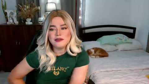 Snapshot of los_bondad chatting on November 2025 10:43:02 PM Los online show from November 2025 10:43:02 PM