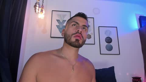 Snapshot of los_juanes chatting on January 2025 08:35:01 PM JUAN  JUAN online show from January 2025 08:35:01 PM