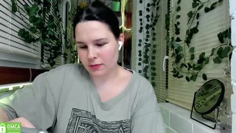 Snapshot of lost_charming chatting on December 2024 11:10:02 PM Alisa My darlings online show from December 2024 11:10:02 PM