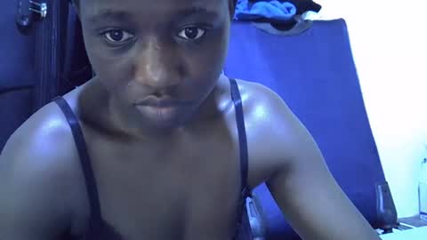 lotty_lavilla online show from October 2025 07:09:01 AM