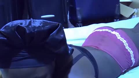 lotty_lavilla online show from October 2025 01:38:01 AM