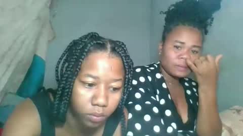 louane98 online show from March 2026 07:25:01 AM