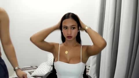 Snapshot of louie_cute_asian chatting on February 2025 06:21:01 AM Kylie online show from February 2025 06:21:01 AM