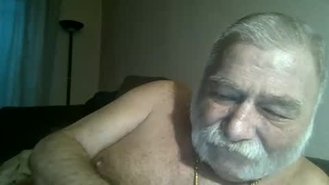 Snapshot of louis_chokdee chatting on December 2024 03:37:01 PM louis_chokdee online show from December 2024 03:37:01 PM