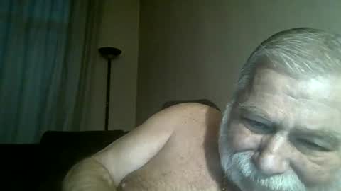 Snapshot of louis_chokdee chatting on January 2025 03:55:02 PM louis_chokdee online show from January 2025 03:55:02 PM